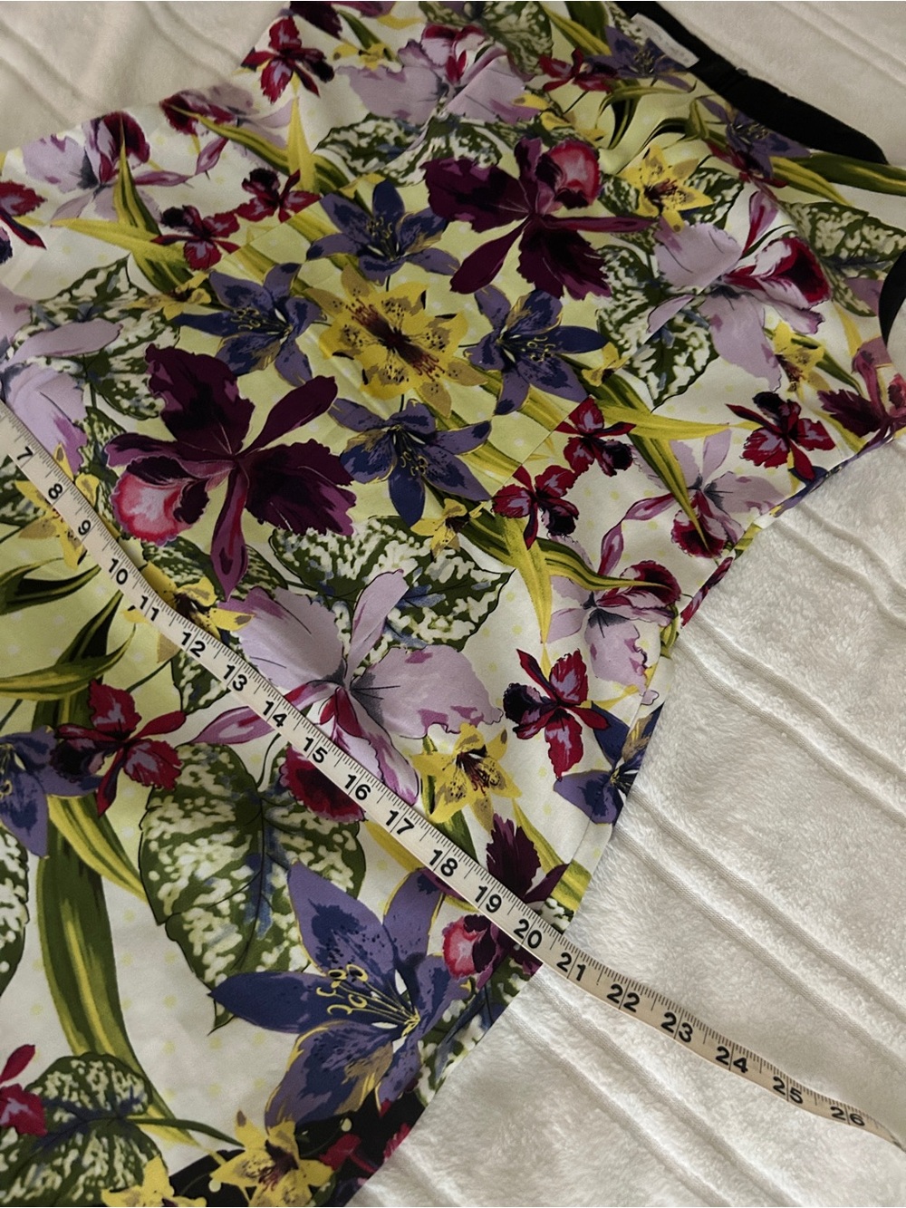 London Times Floral Shift Sleeveless Dress in Yellow, Purple, Green, Black - Picture 9 of 14